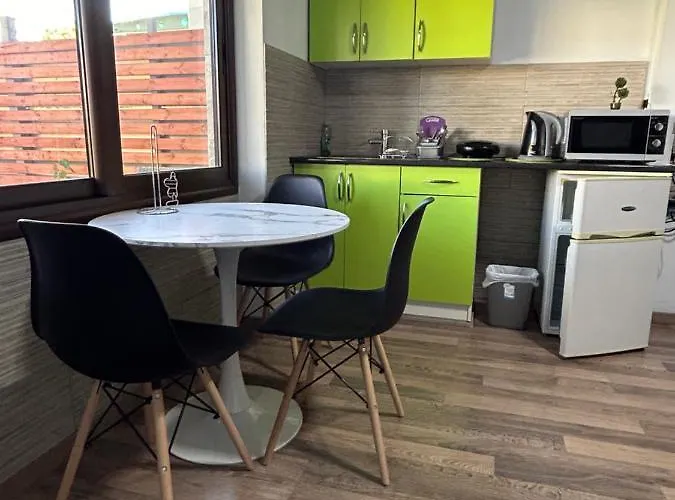 With Garden Apartment *