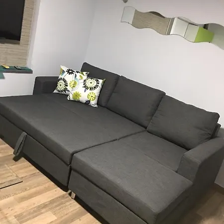 Apartment With Garden *