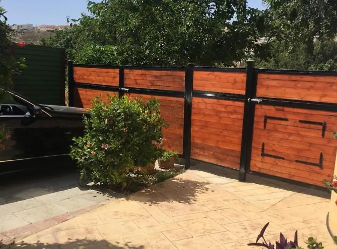 With Garden Διαμέρισμα Πάφος